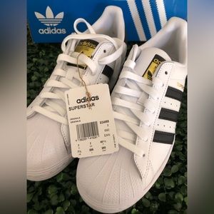 NIB Adidas Superstar Sneakers 7.5